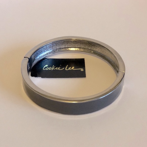 Bangle - Picture 2 of 2